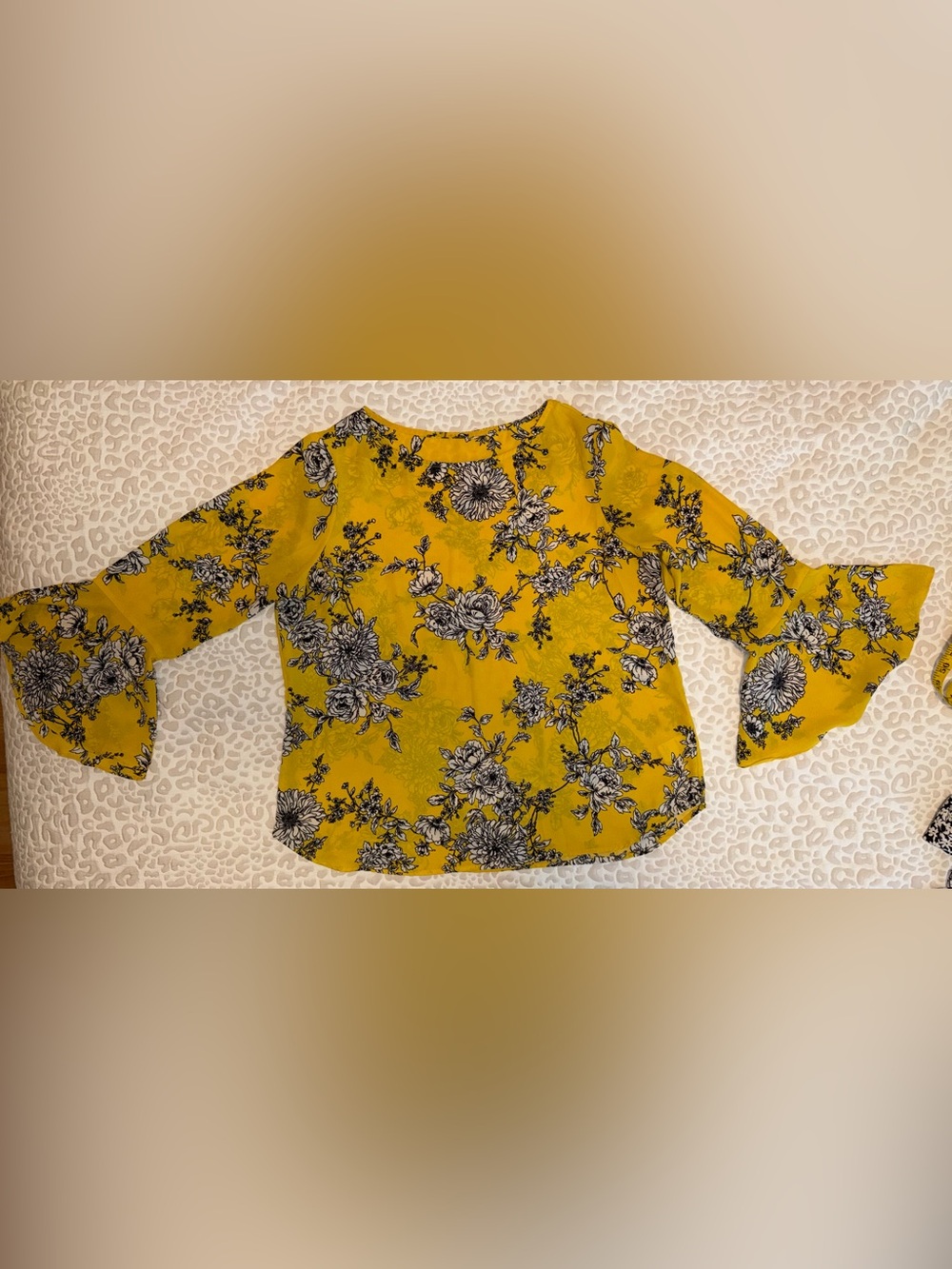 Yellow Floral Blouse with Black & White Bouquet Print. Size L
